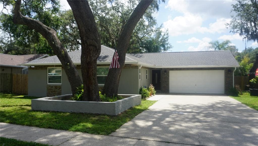 213 FOXWOOD DRIVE BRANDON, FL 33510