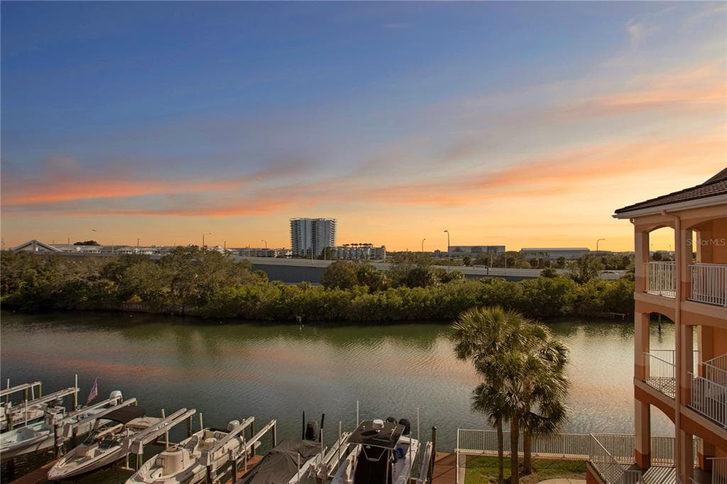 5000 CULBREATH KEY WAY UNIT 9311 TAMPA, FL 33611