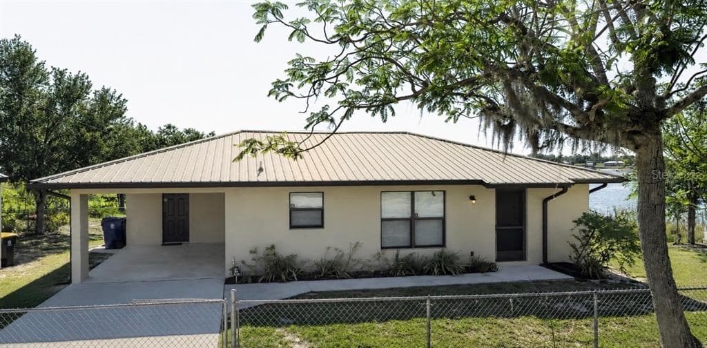 1554 N OAK PARK AVENUE AVON PARK, FL 33825