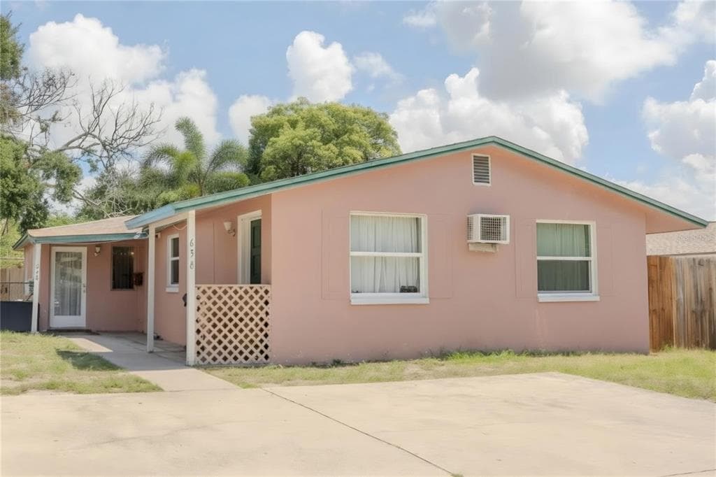 636 DOGWOOD COURT DUNEDIN, FL 34698