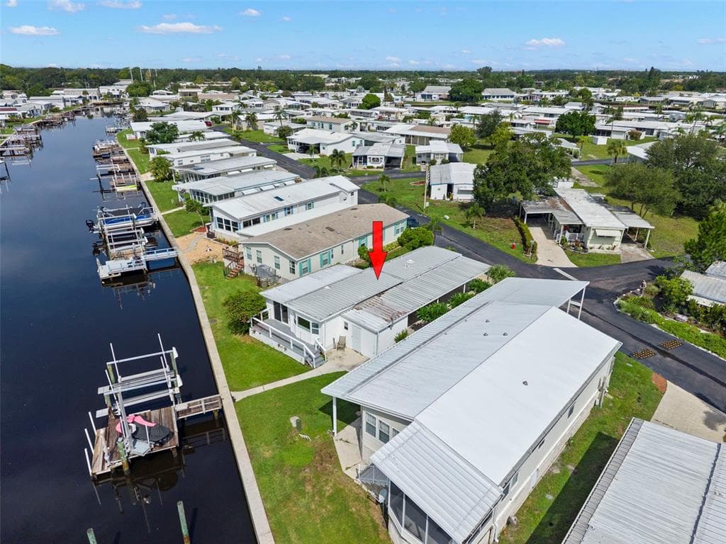 436 MOUNT OAK AVENUE NE UNIT 747 ST PETERSBURG, FL 33702