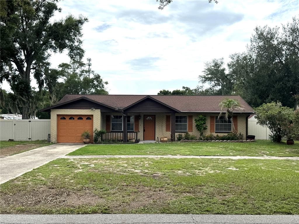 1312 N TAYLOR ROAD