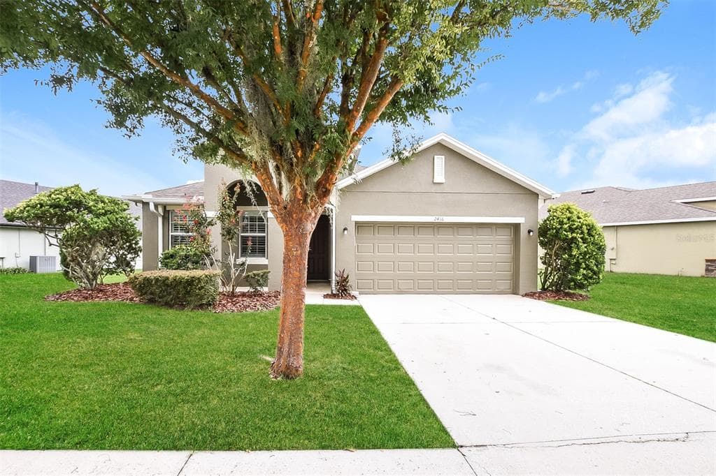 2416 SABASTIAN STREET MOUNT DORA, FL 32757