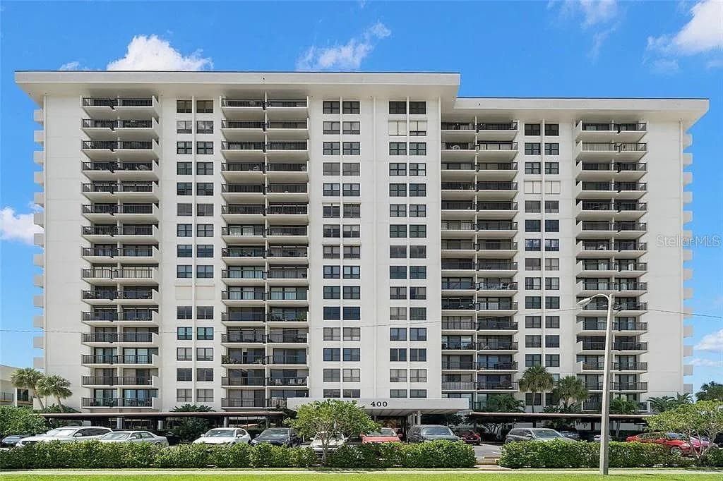 400 ISLAND WAY UNIT 1409 CLEARWATER BEACH, FL 33767