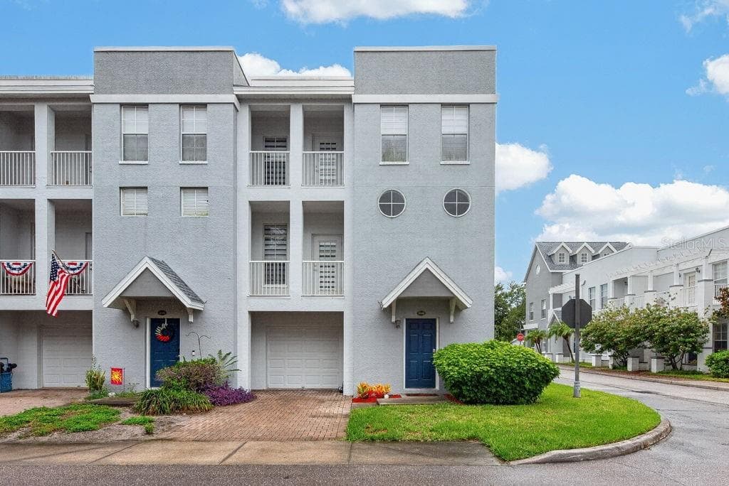 4546 BAY SPRING COURT TAMPA, FL 33611