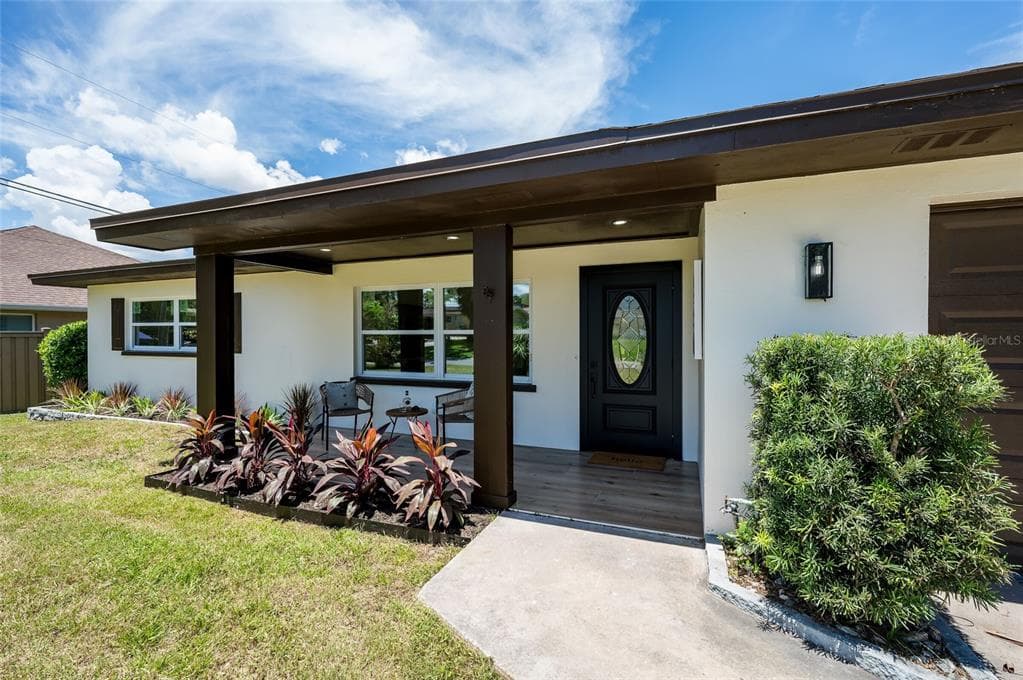 3042 KAPOK KOVE DRIVE