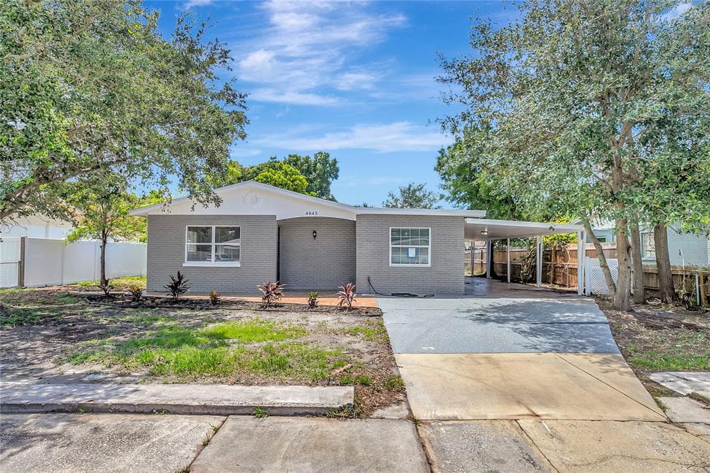 4845 SAN PABLO PLACE TAMPA, FL 33634