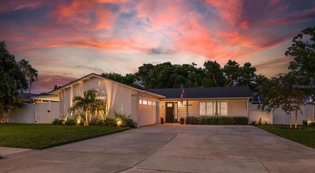 8843 117TH STREET SEMINOLE, FL 33772