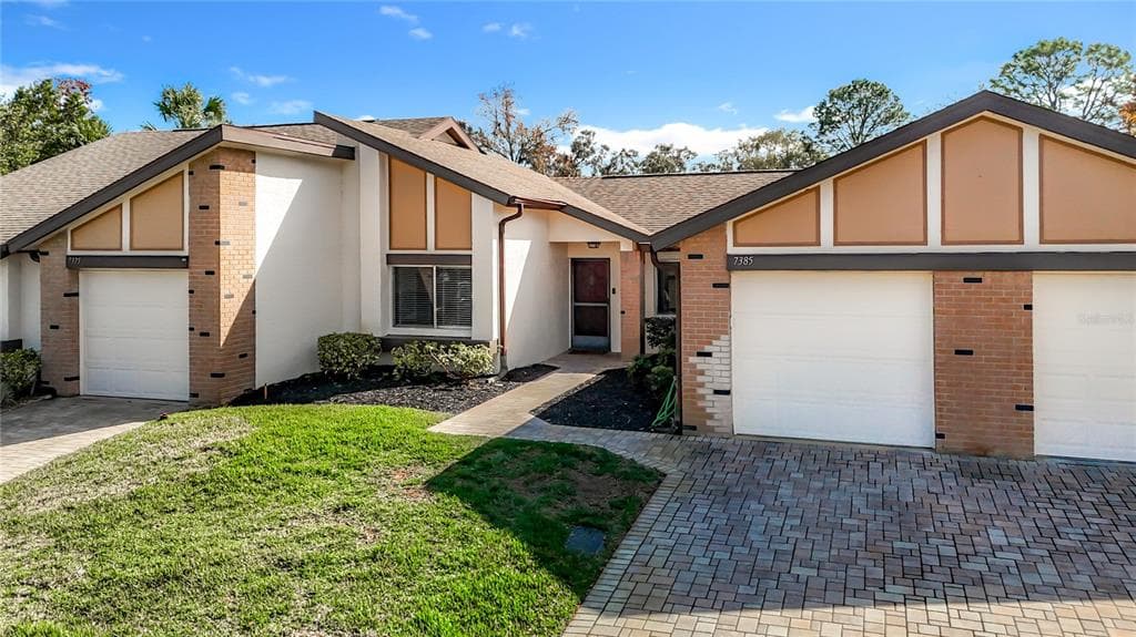 7385 CRESTWOOD DRIVE WEEKI WACHEE, FL 34613
