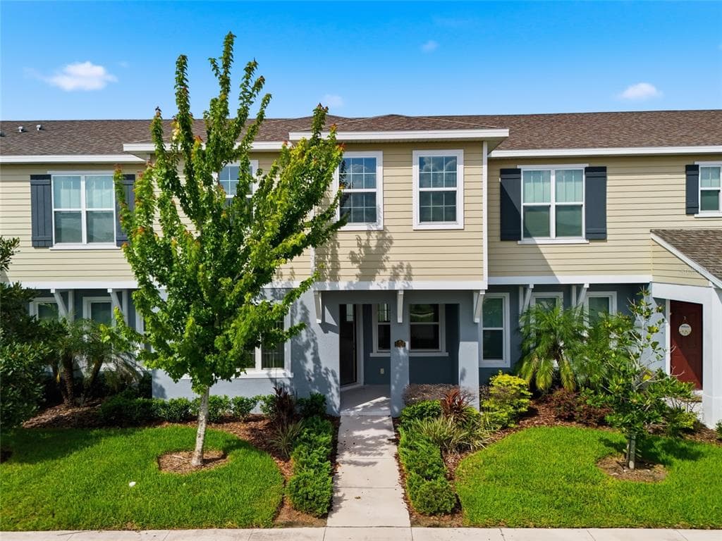 5106 SEA MIST LANE WESLEY CHAPEL, FL 33545