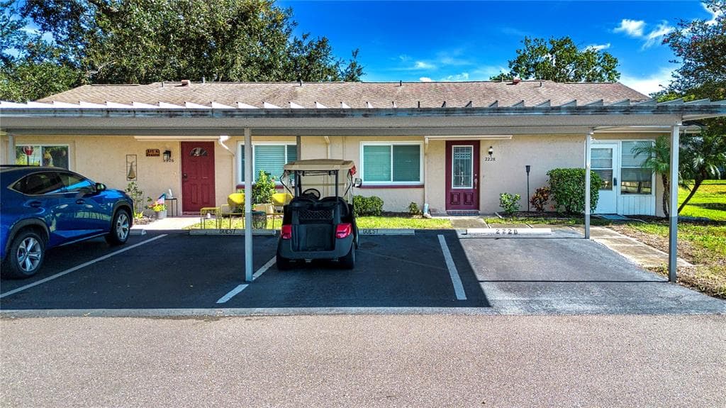 2228 GREENHAVEN DRIVE SUN CITY CENTER, FL 33573