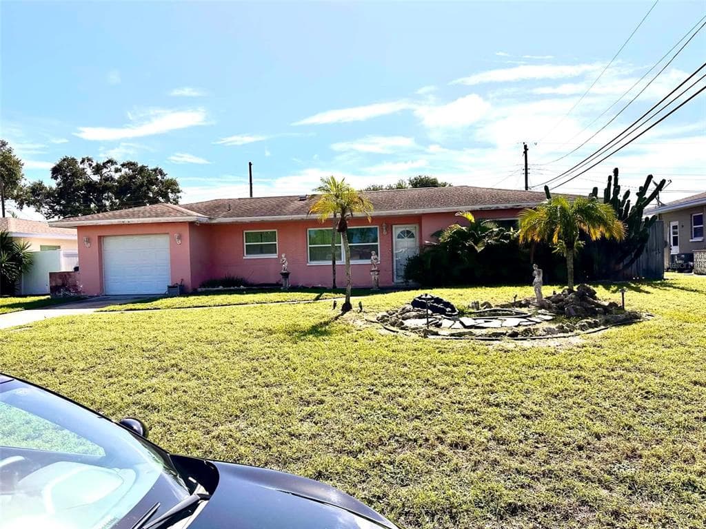 8923 110TH LANE SEMINOLE, FL 33772