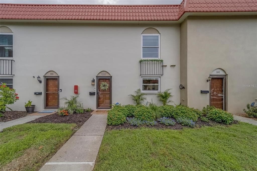 2700 BAYSHORE BOULEVARD UNIT 588 DUNEDIN, FL 34698
