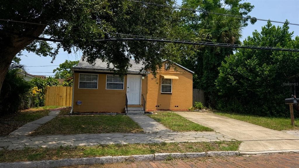 1761 28TH AVENUE N ST PETERSBURG, FL 33713