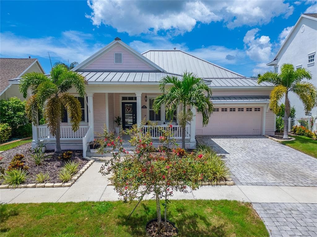 429 MANNS HARBOR DRIVE APOLLO BEACH, FL 33572