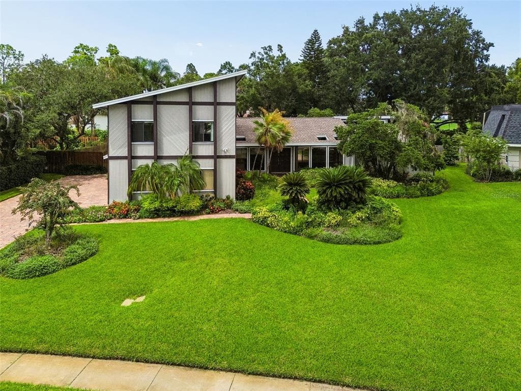 4407 CARROLLWOOD VILLAGE DRIVE
