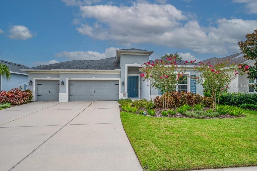 17651 BRIGHT WHEAT DRIVE LITHIA, FL 33547