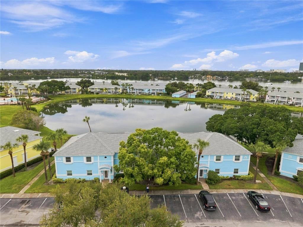 151 SEAHORSE DRIVE SE UNIT B ST PETERSBURG, FL 33705