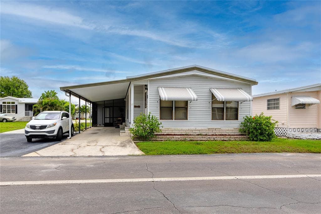 6821 AMERICANA DRIVE NE UNIT 106 ST PETERSBURG, FL 33702