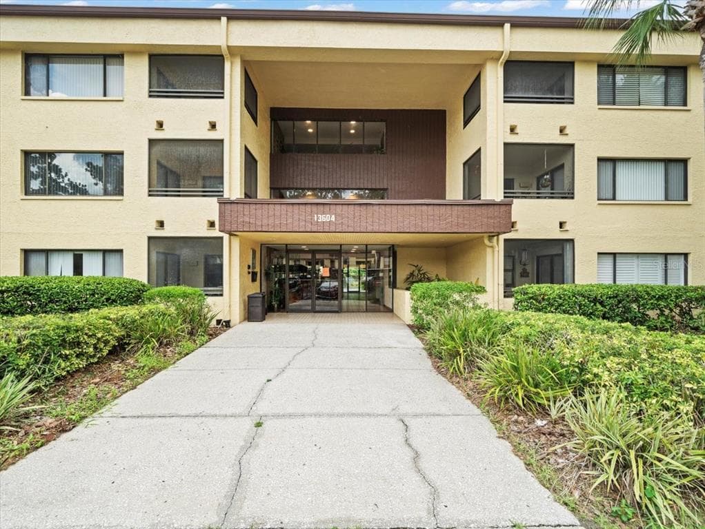 13604 S VILLAGE DRIVE UNIT 314 TAMPA, FL 33618