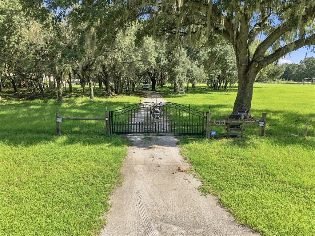 3970 SW 45TH AVENUE BUSHNELL, FL 33513