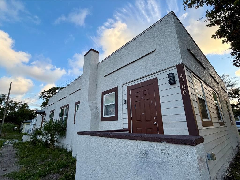 4700 10TH AVENUE S ST PETERSBURG, FL 33711