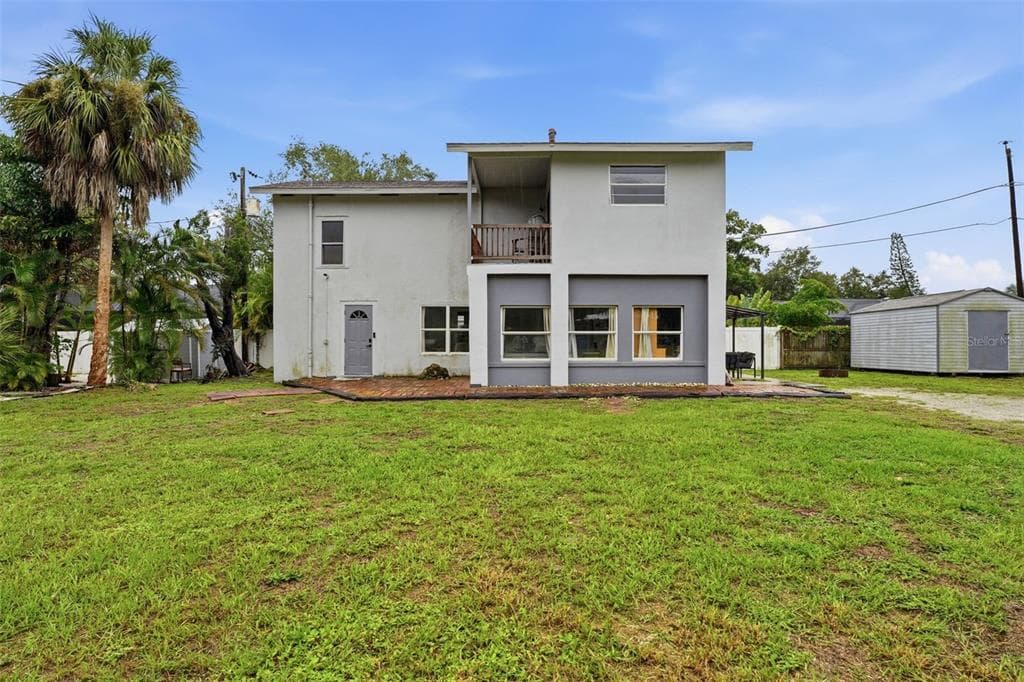 3052 ALTA VISTA ST SARASOTA, FL 34237