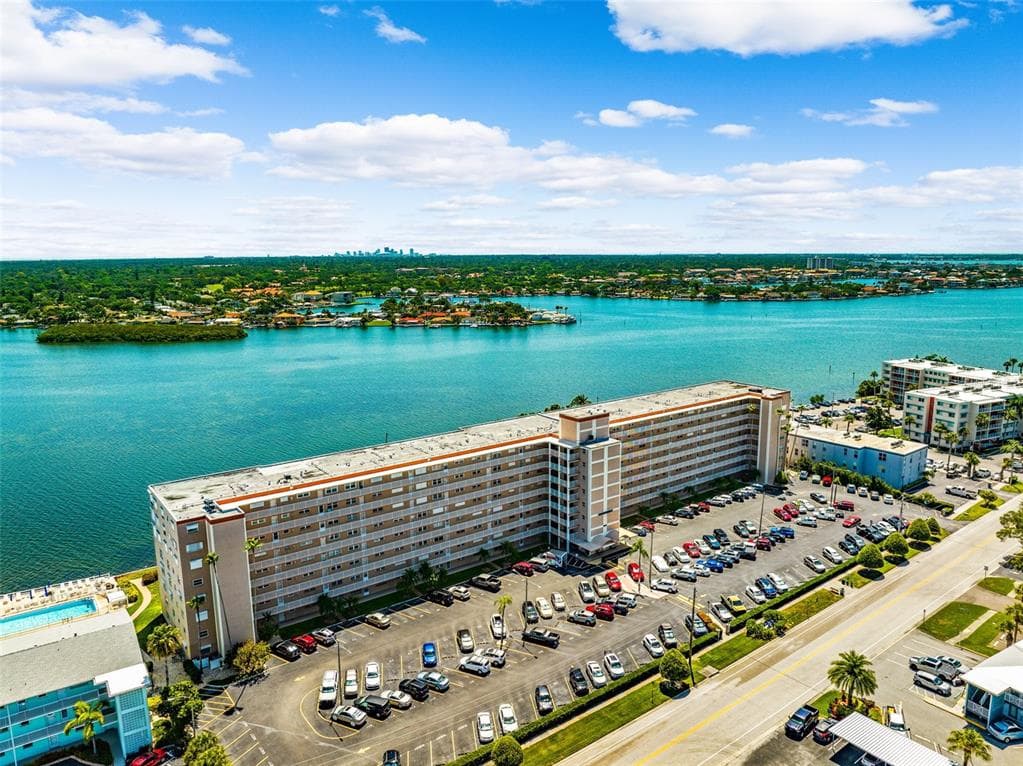 1847 SHORE DRIVE S UNIT 101