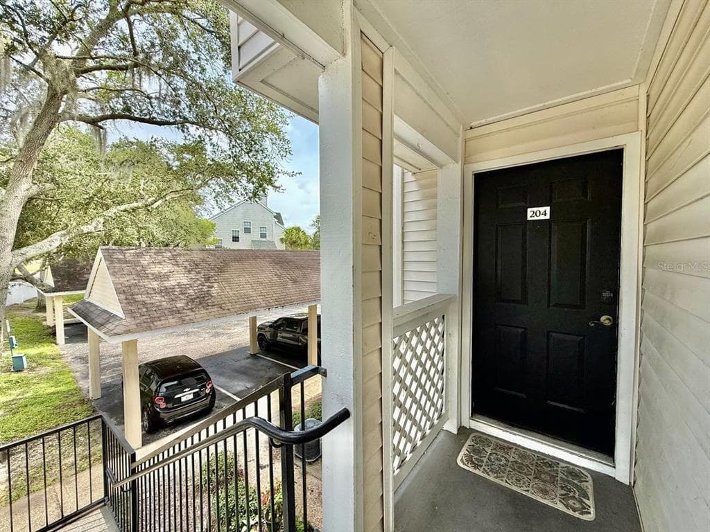 3311 HAVILAND COURT UNIT 204 PALM HARBOR, FL 34684