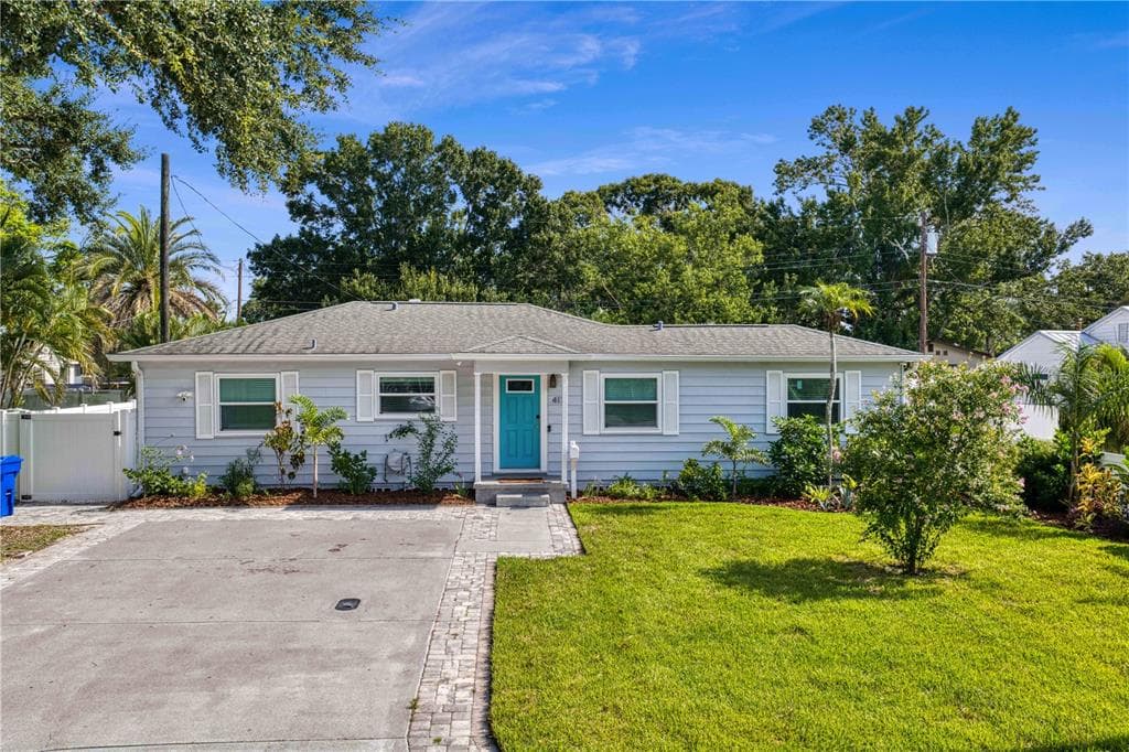 417 HAMPTON AVENUE NE ST PETERSBURG, FL 33703