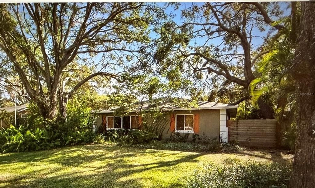 3022 DARTMOUTH AVENUE N ST PETERSBURG, FL 33713