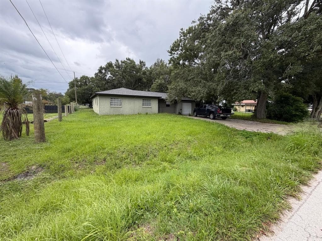 1423 NE LIVINGSTON STREET ARCADIA, FL 34266