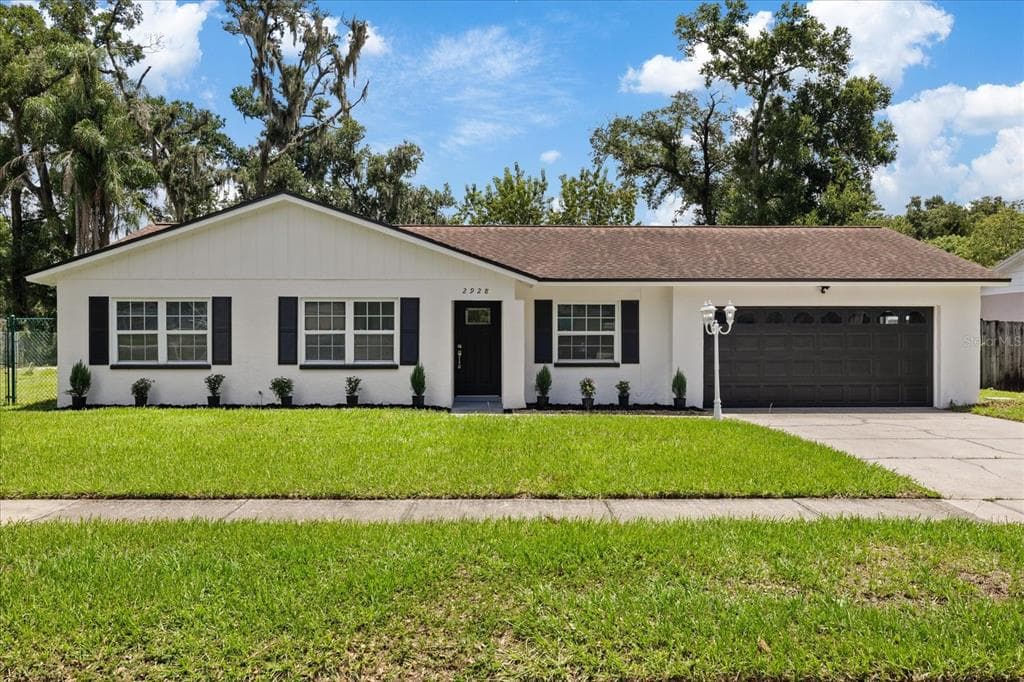 2928 FOREST CIRCLE SEFFNER, FL 33584