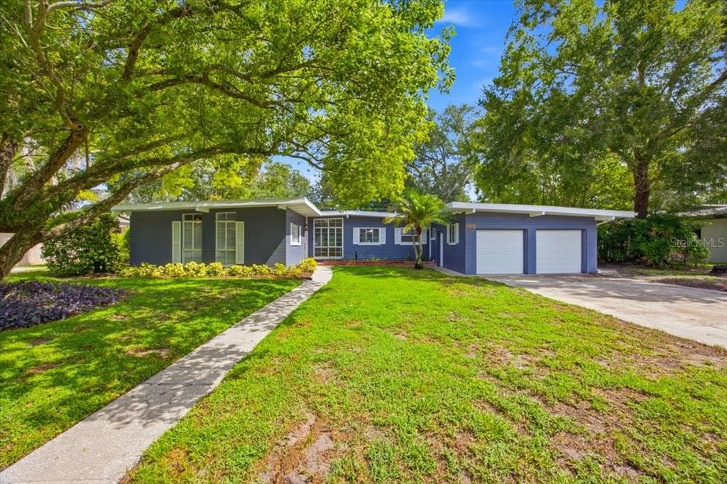 1626 SIMS PLACE