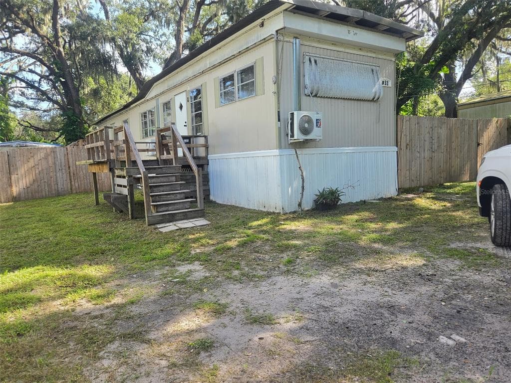 906 ESTELLE AVENUE BRANDON, FL 33511