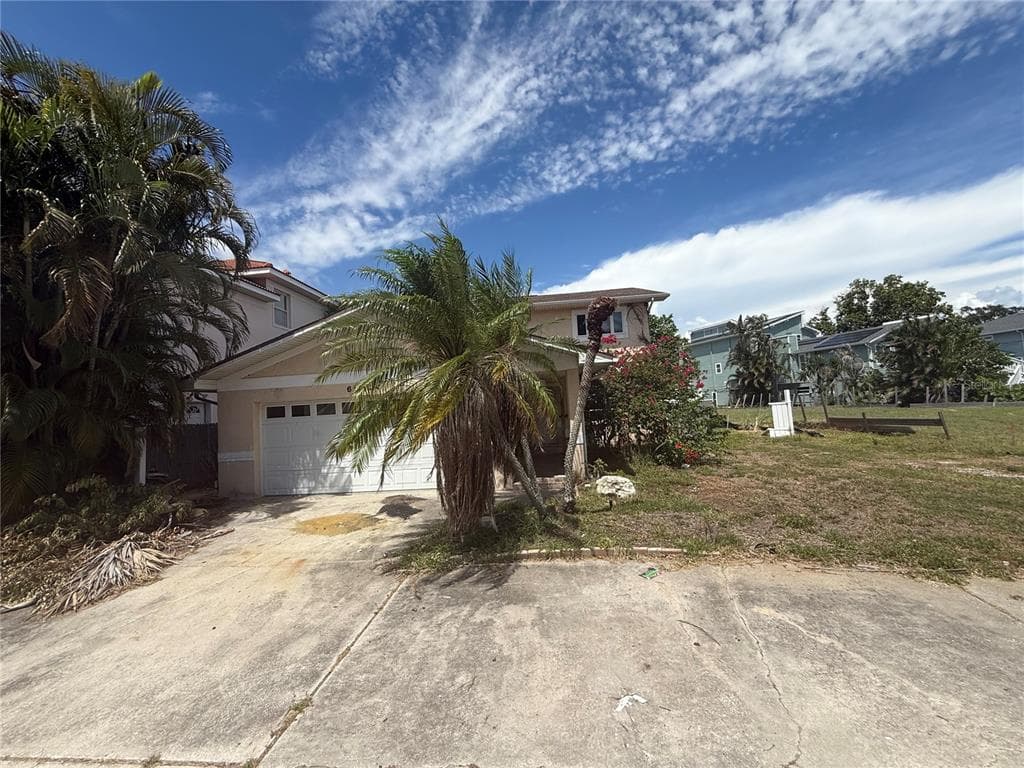 6111 BAYOU GRANDE BOULEVARD NE ST PETERSBURG, FL 33703