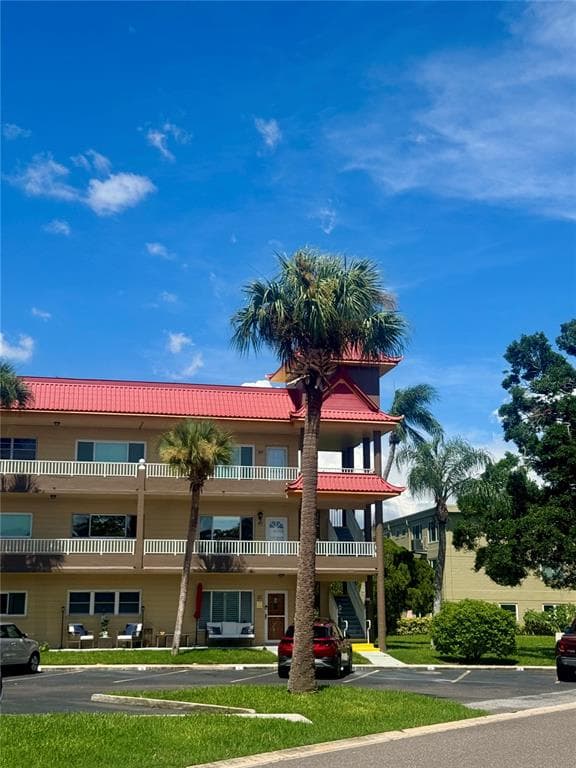 2402 ECUADORIAN WAY UNIT 40