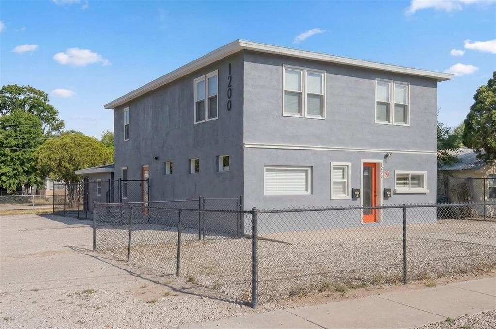 1200 40TH STREET S ST PETERSBURG, FL 33711