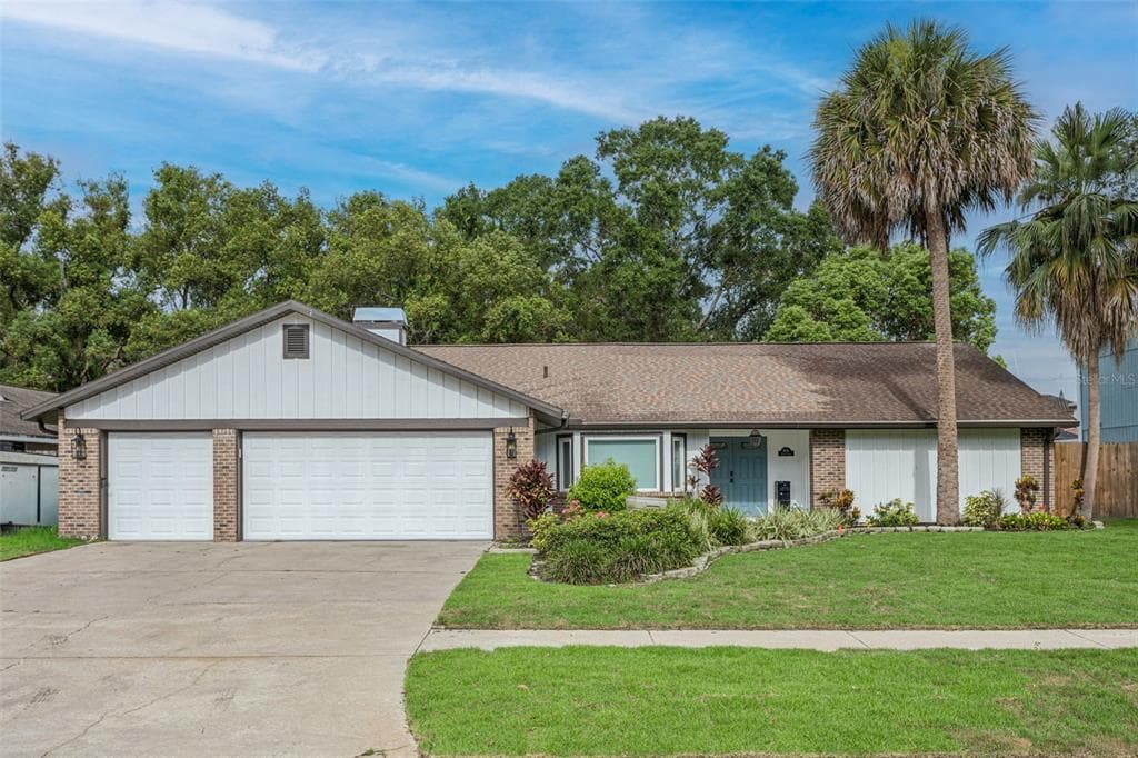 1046 SYLVIA LANE