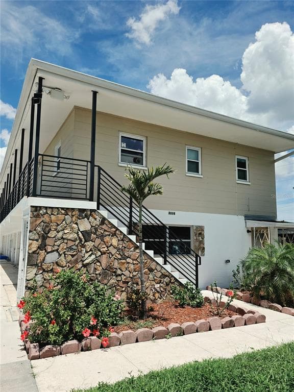 2807 41ST AVENUE N UNIT 3 ST PETERSBURG, FL 33714