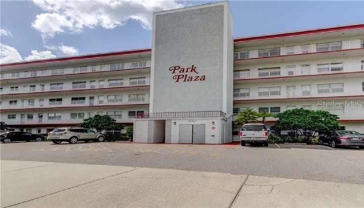 5060 76TH AVENUE N UNIT 203 PINELLAS PARK, FL 33781