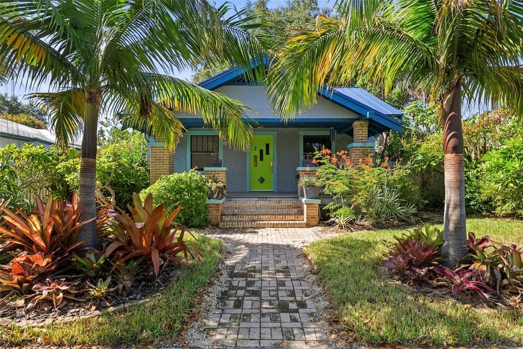 1024 23RD AVENUE N ST PETERSBURG, FL 33704