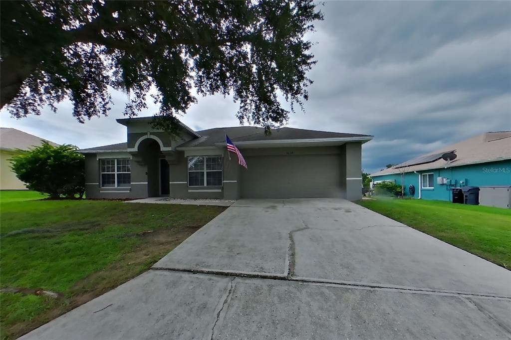 3034 WENTWORTH PLACE LAKELAND, FL 33810