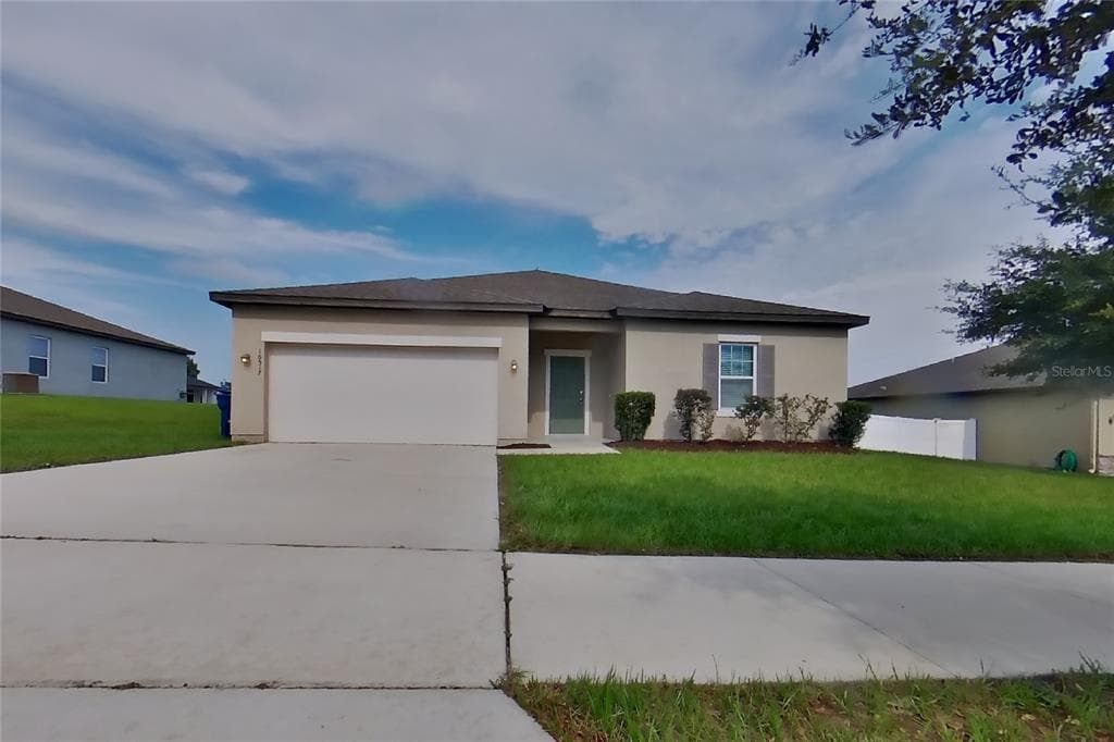 16517 CHERRY LANDING DRIVE GROVELAND, FL 34736