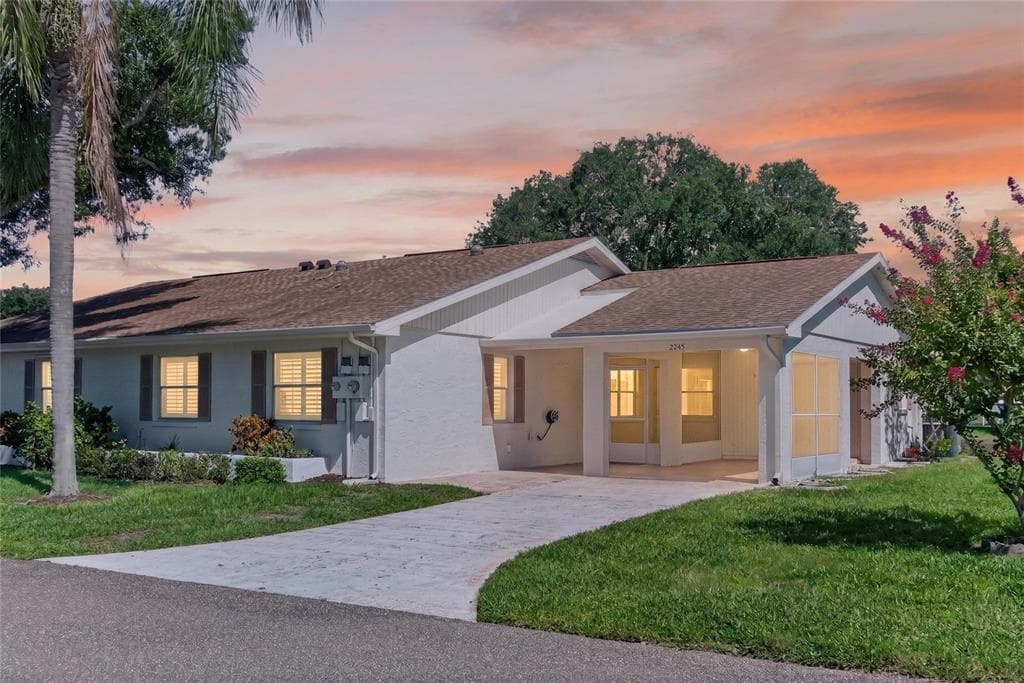 2245 GREENWICH DRIVE SUN CITY CENTER, FL 33573