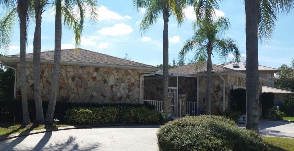 20974 NEGRIL COURT LUTZ, FL 33558