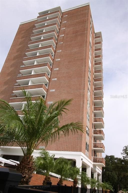 4015 BAYSHORE BOULEVARD UNIT 10B TAMPA, FL 33611
