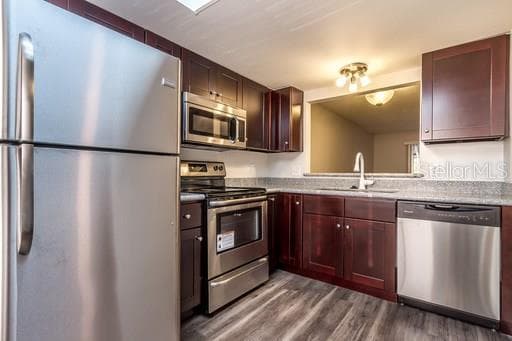 6310 NEWTOWN CIRCLE UNIT 10B2 TAMPA, FL 33615