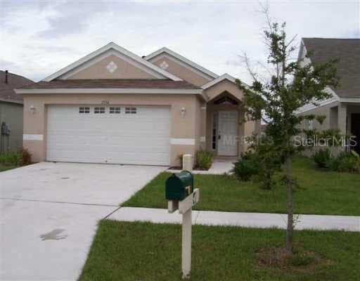 7550 OXFORD GARDEN CIRCLE APOLLO BEACH, FL 33572