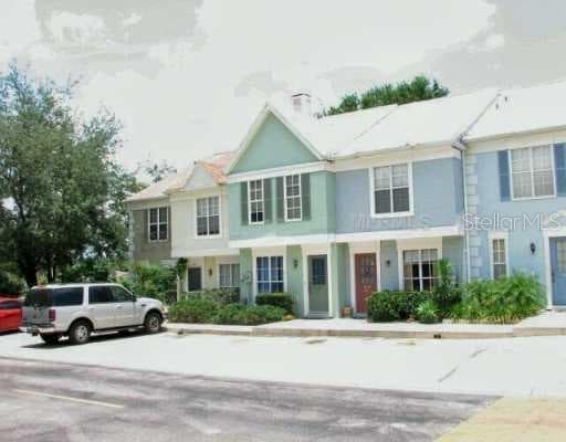 11353 GRANDVILLE DRIVE UNIT 11353 TEMPLE TERRACE, FL 33617